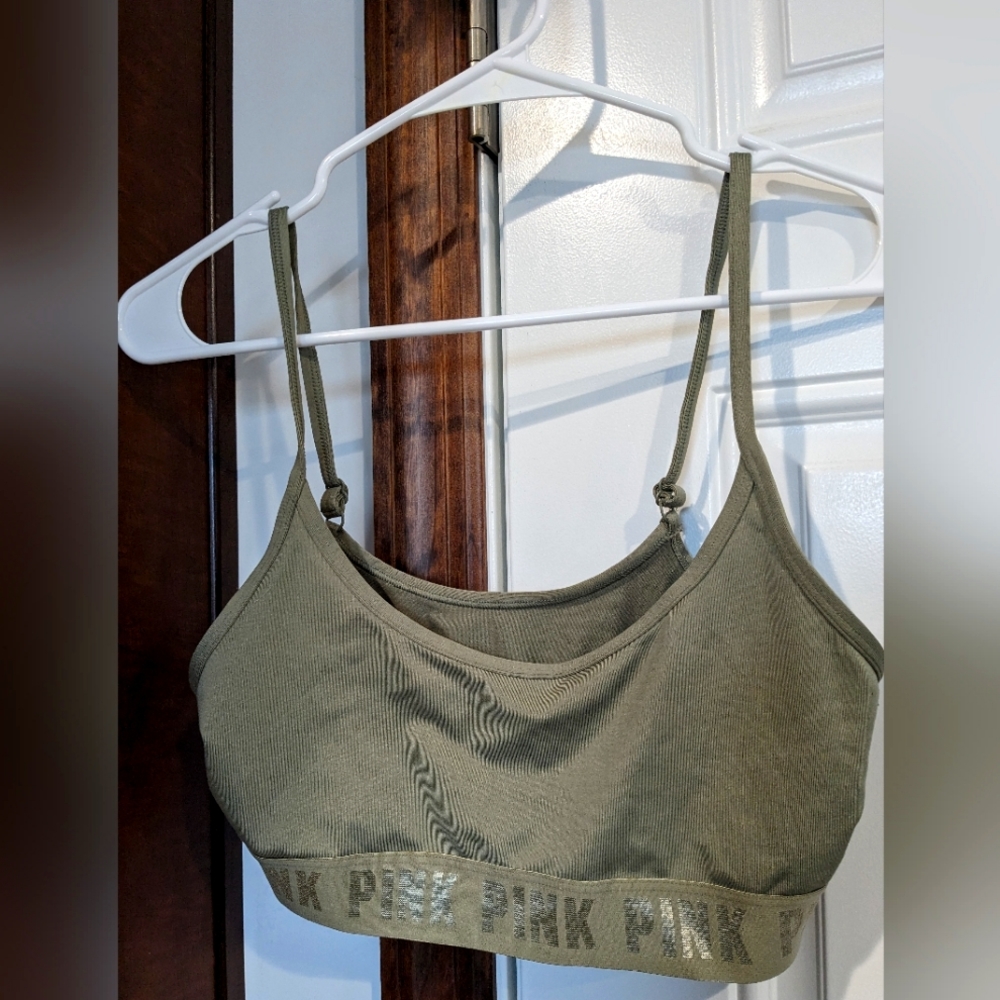 PINK Victoria's Secret sports bra